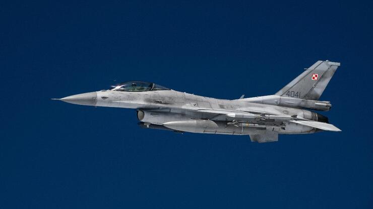 Norveç de Ukrayna'ya F-16 verecek